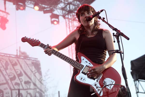 COURTNEY BARNETT - 2019-05-31 - NIMES - Paloma - Flamingo - 